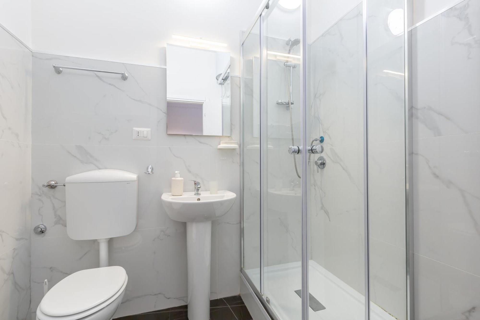 Laura'S Rooms Rome Bagian luar foto
