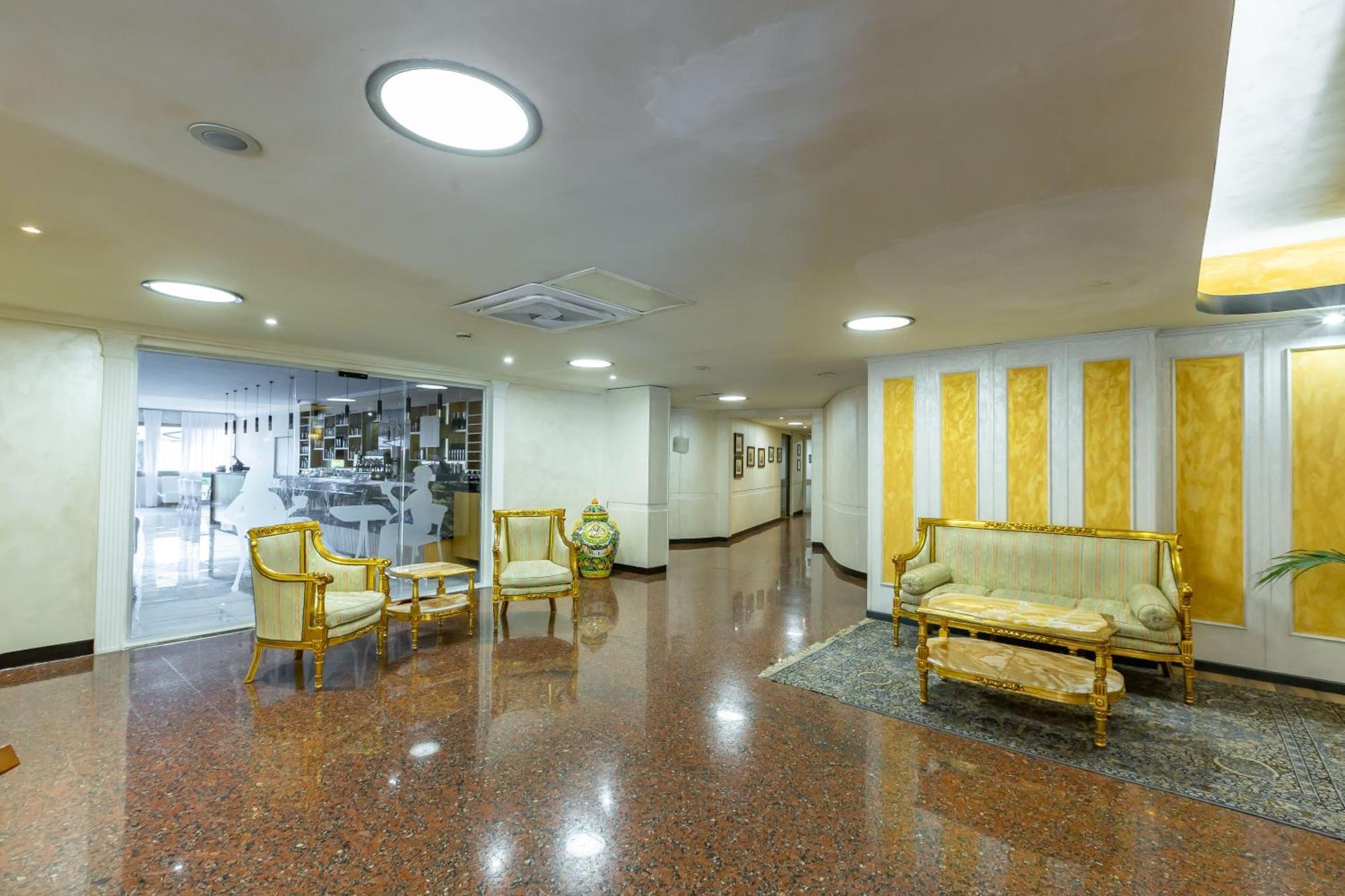 Laura'S Rooms Rome Bagian luar foto
