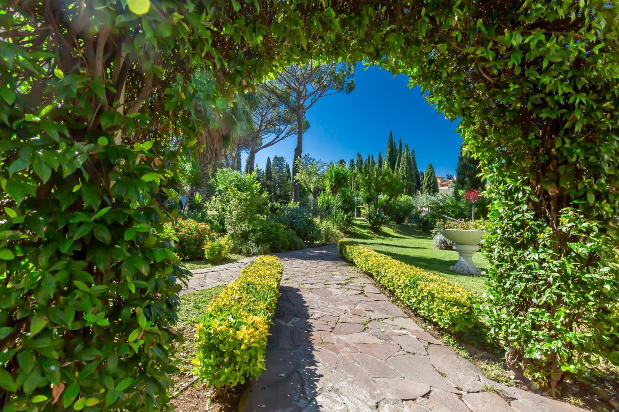 Laura'S Rooms Rome Bagian luar foto